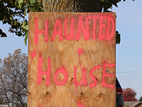 haunted house sign
